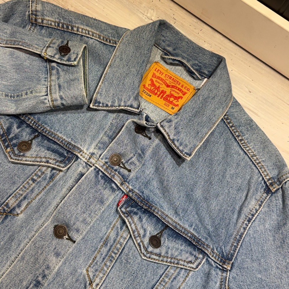 Levis Jacket Mens Sz M Blue Denim 72334 Trucker Jean Button Front‎